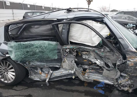 2016 Hyundai Equus Ultimate z USA, uszkodzony, nr VIN KMHGH4JH4GU102449